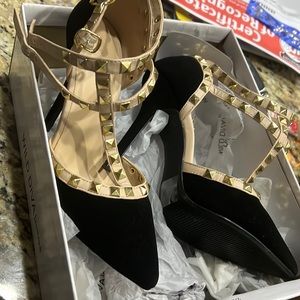 6.5 wild diva new heels